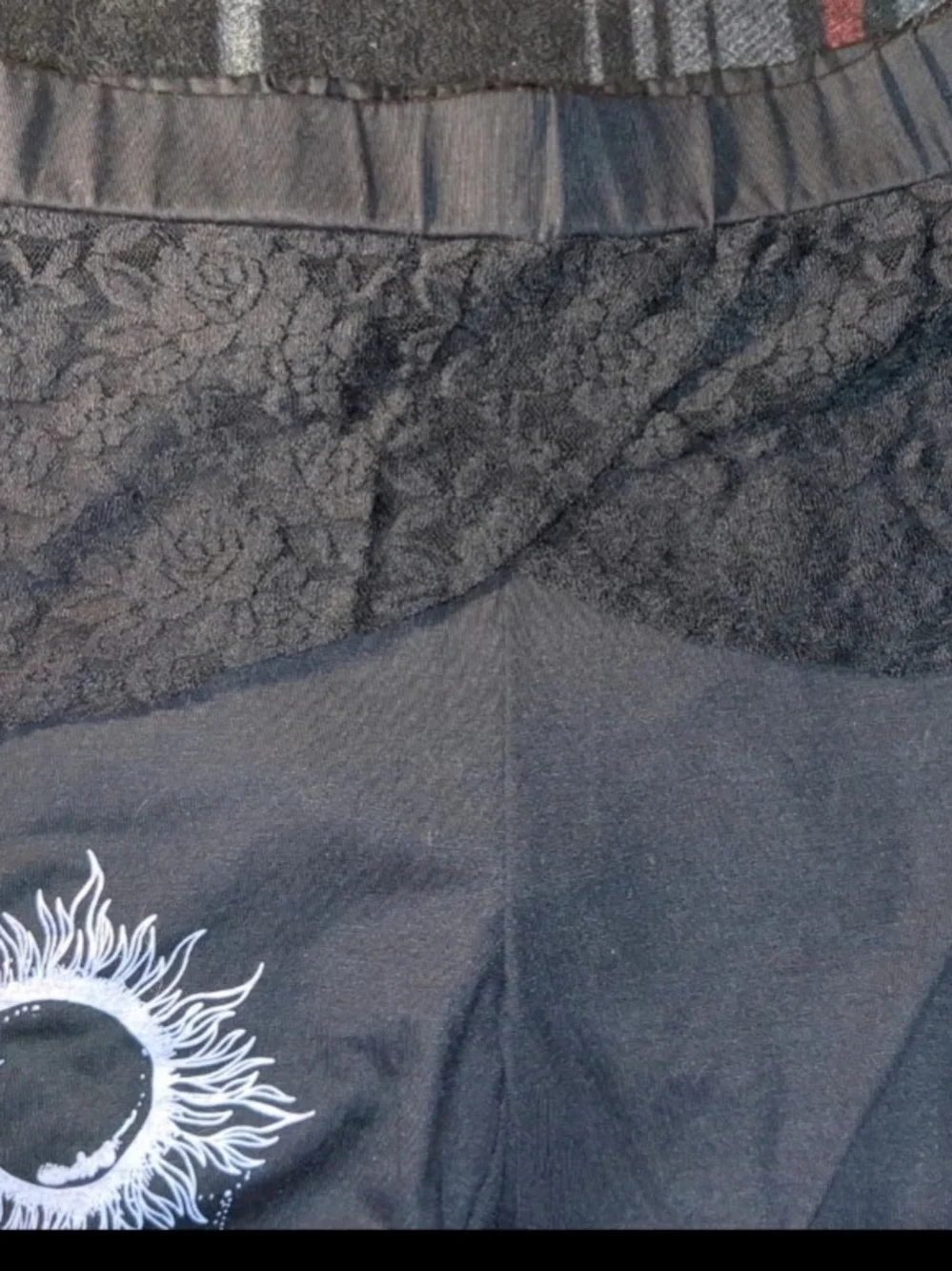 Black Leggings Sun/Moon/Lace Size Large - Picture 7 of 10
